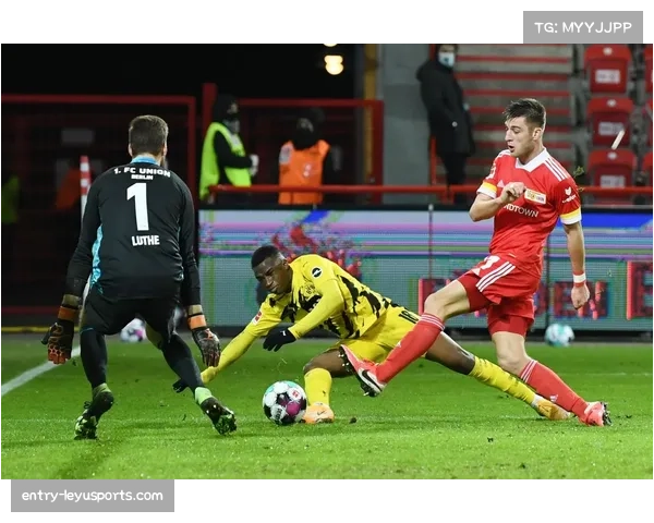 门兴格拉德巴赫主场战平柏林联 双方门将贡献多次神扑